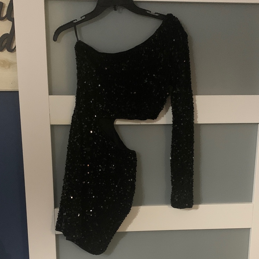 Elegant Black Sequin Dress